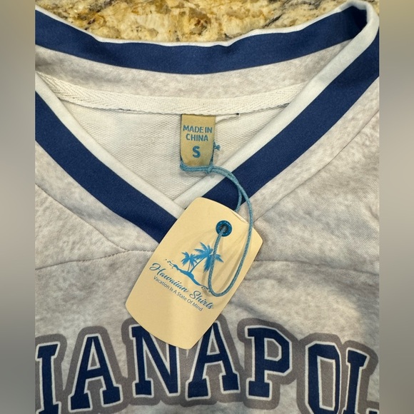 Indianapolis Colts V-Neck Long Sleeve Shirt Size Small - Picture 6 of 9